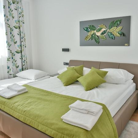 Donji Kraljevoc Hostel Green מראה חיצוני תמונה
