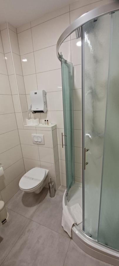 Donji Kraljevoc Hostel Green מראה חיצוני תמונה