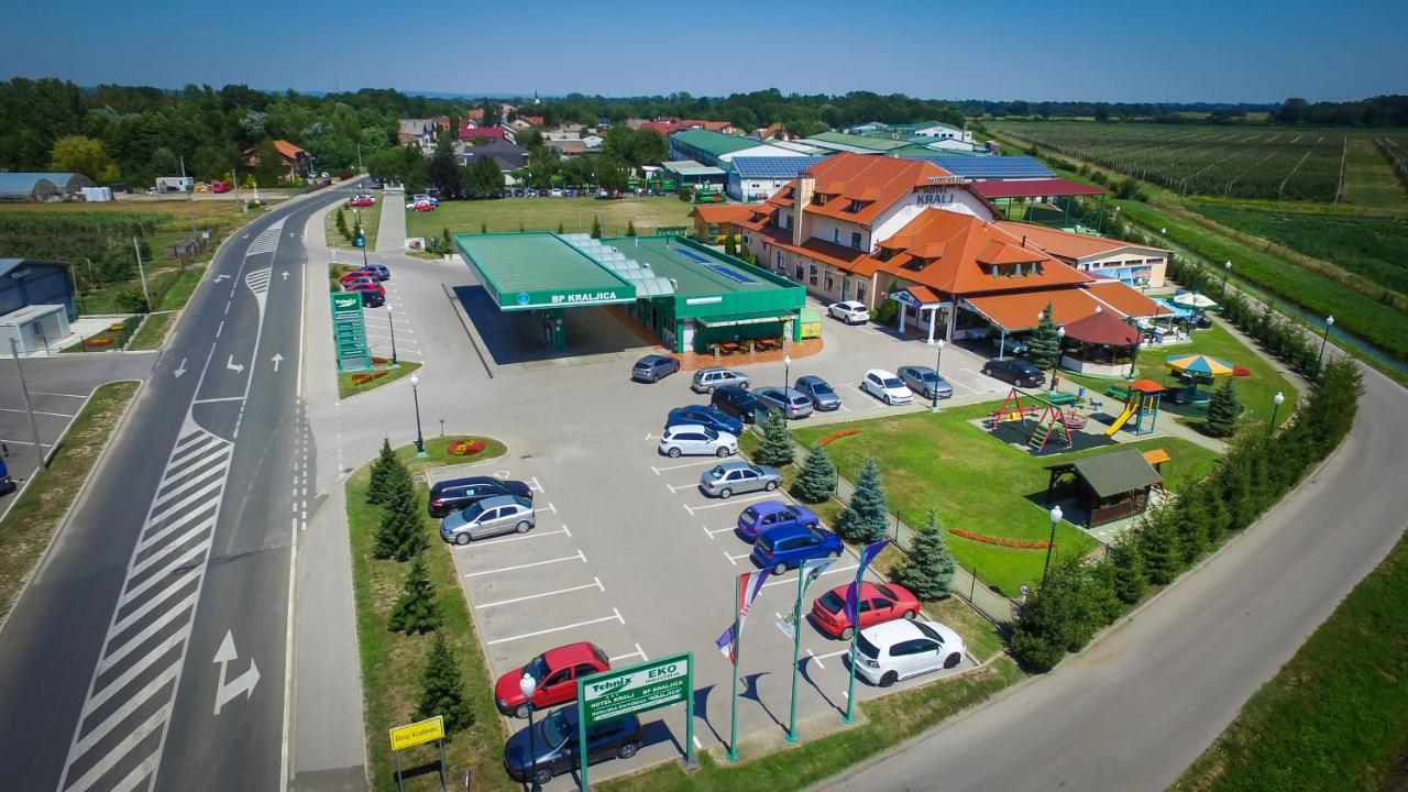 Donji Kraljevoc Hostel Green מראה חיצוני תמונה