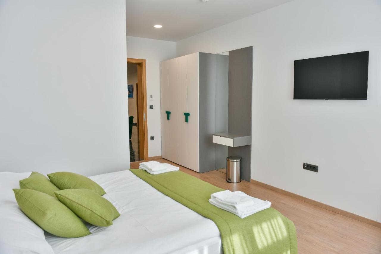 Donji Kraljevoc Hostel Green מראה חיצוני תמונה